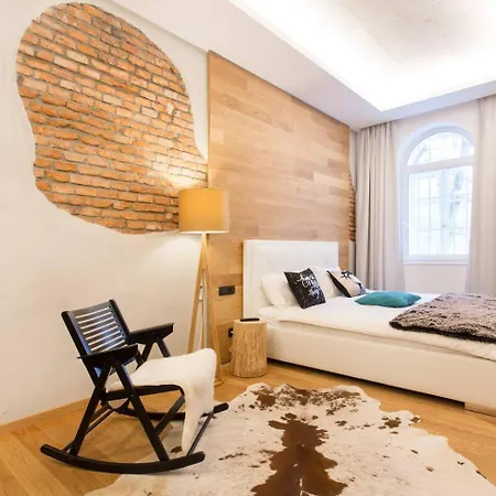 Tivoli Double Daire Ljubljana