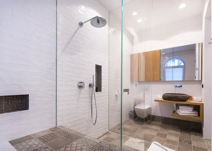 Tivoli Double Daire Ljubljana